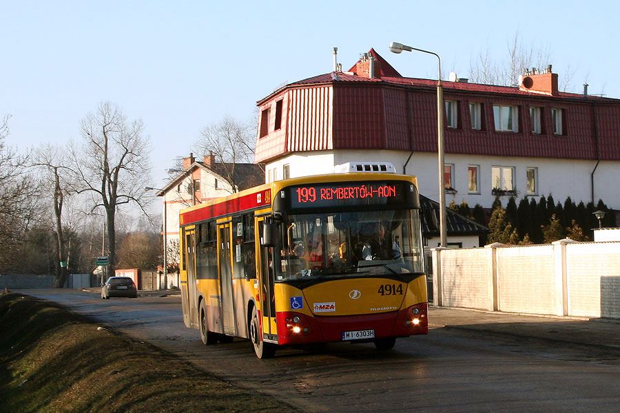 4914
Jelczyk juz po przenosinach na zajezdnie R-4 Stalowa
Słowa kluczowe: M121I