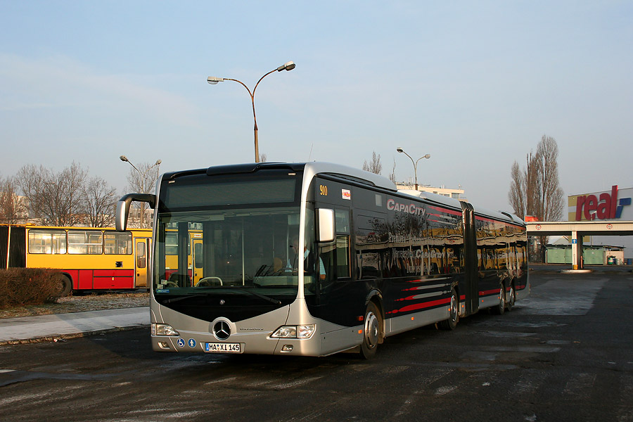 910
Prezentacja testowego Mercedesa
