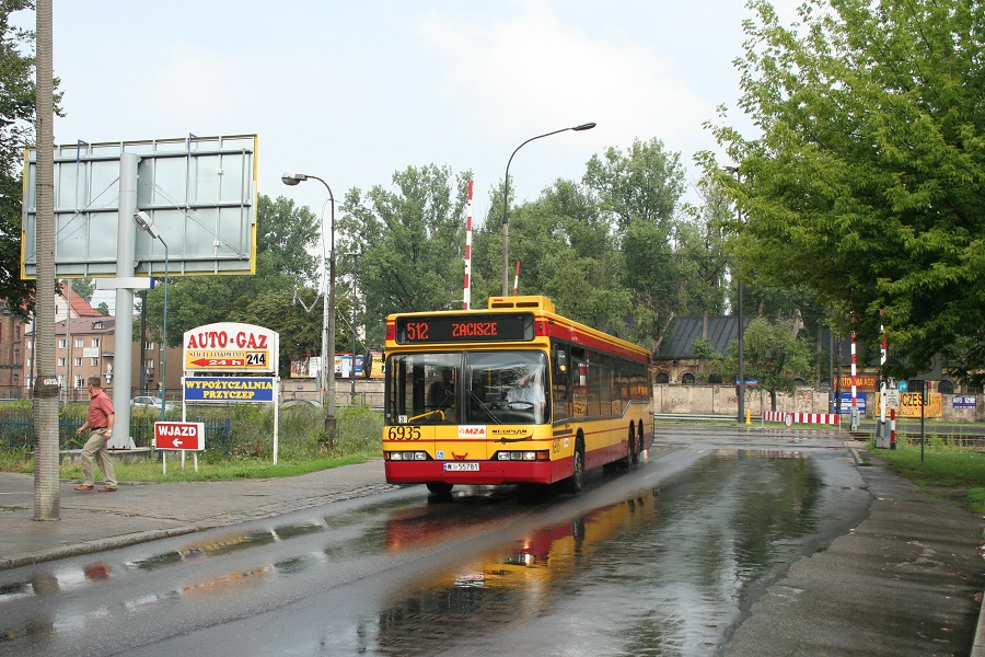 6935
Objazd podczas budowy wiaduktu kolejowego nad Al. SolidarnoĹci 
Słowa kluczowe: N4020
