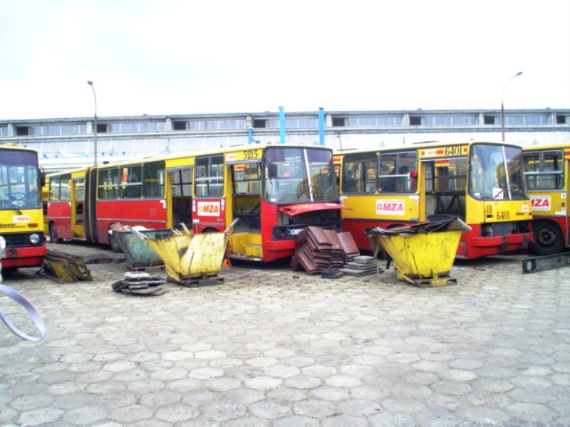 5215, 6401
Przygotowanie do naprawy gĹĂłwnej.
Słowa kluczowe: IK280 IK260