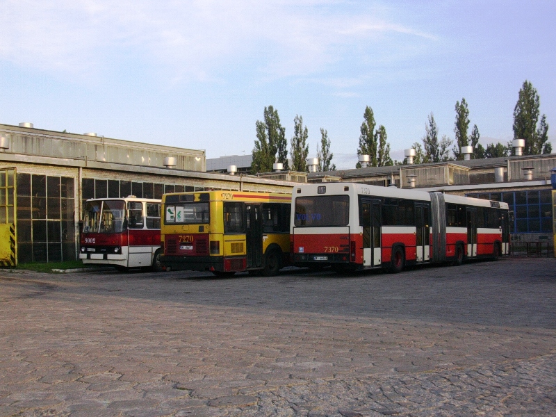 9002, 7270, 7370
Słowa kluczowe: IK280 IK435 M180