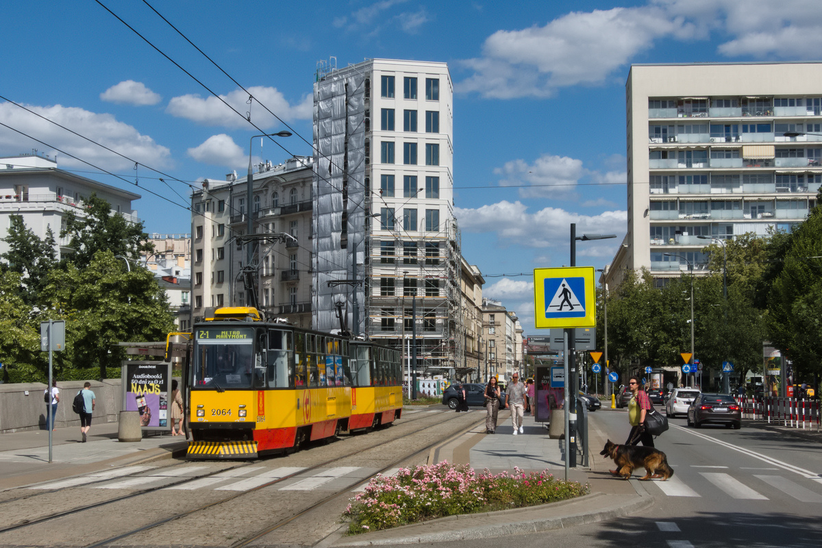 2064+2037
Jeden ze skĹadĂłw na linii M1, ktĂłre byĹy oznaczone jako Z-1.
