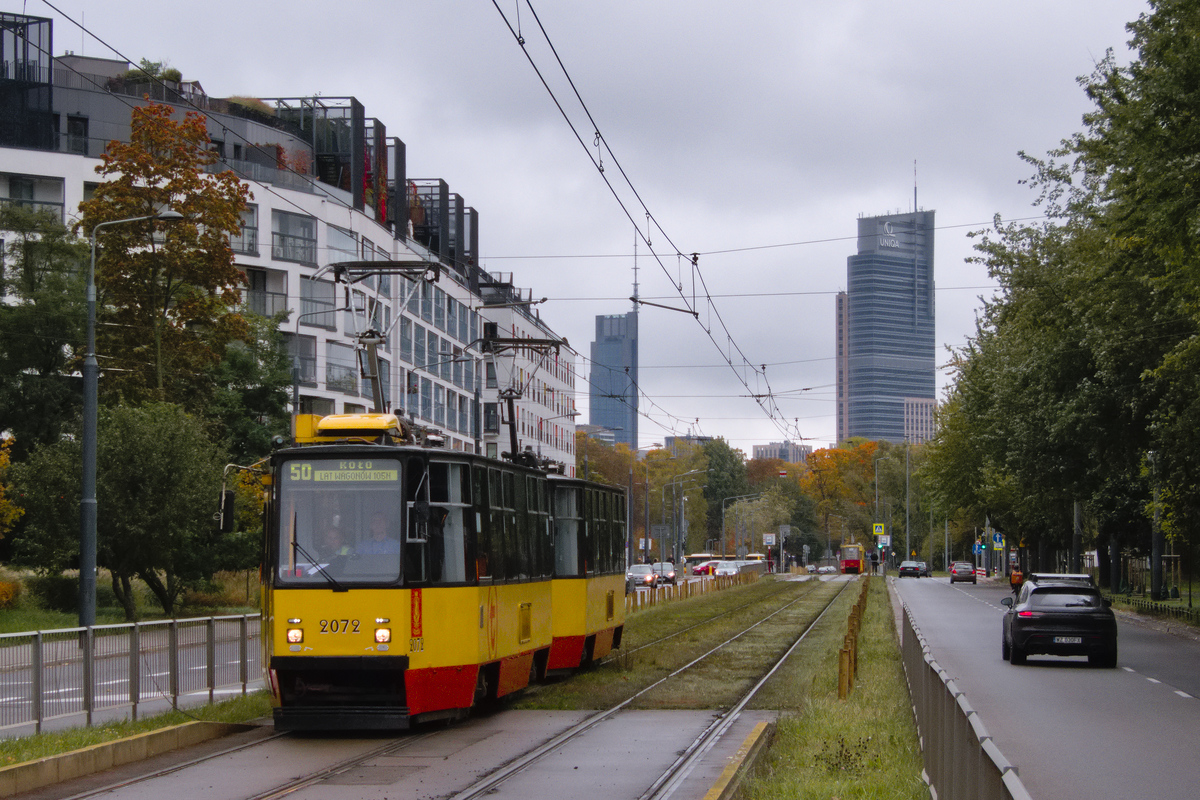 2072+2073
Słowa kluczowe: 50leciestopiÄtek
