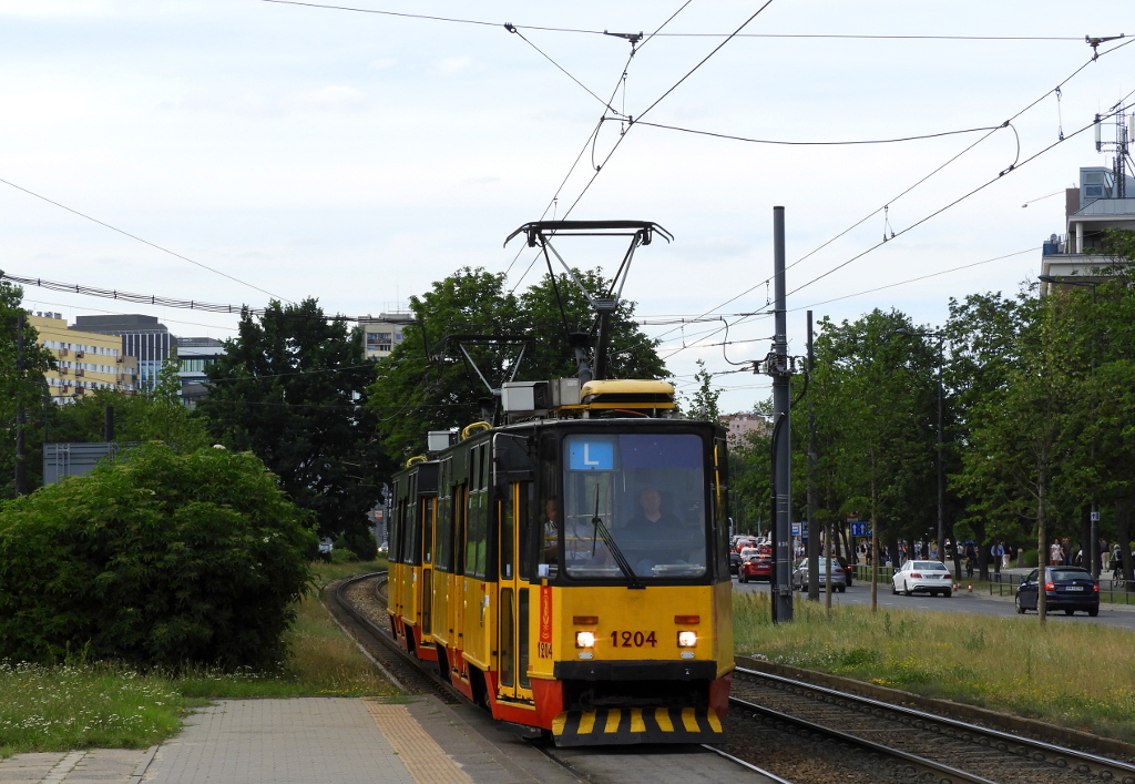 1204+1205
Słowa kluczowe: NaukaJazdy