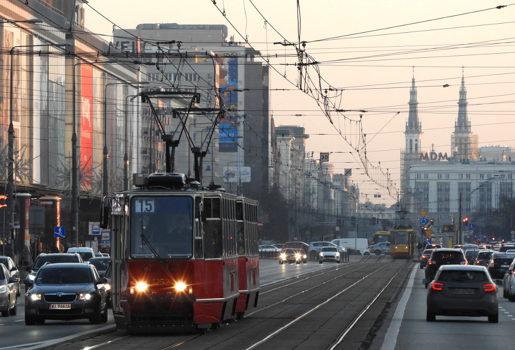 1252+1251
Pierwszy dzieĹ kursowania skĹadu 1252+1251 na zwykĹej linii po ostatnim remoncie.
