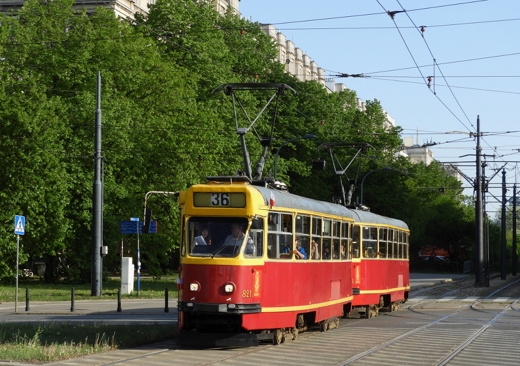 821+818
Słowa kluczowe: Konstal13N