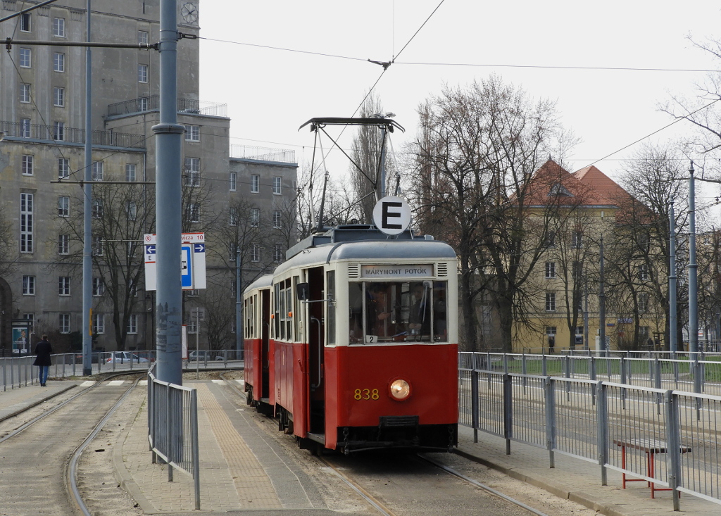838+1811
