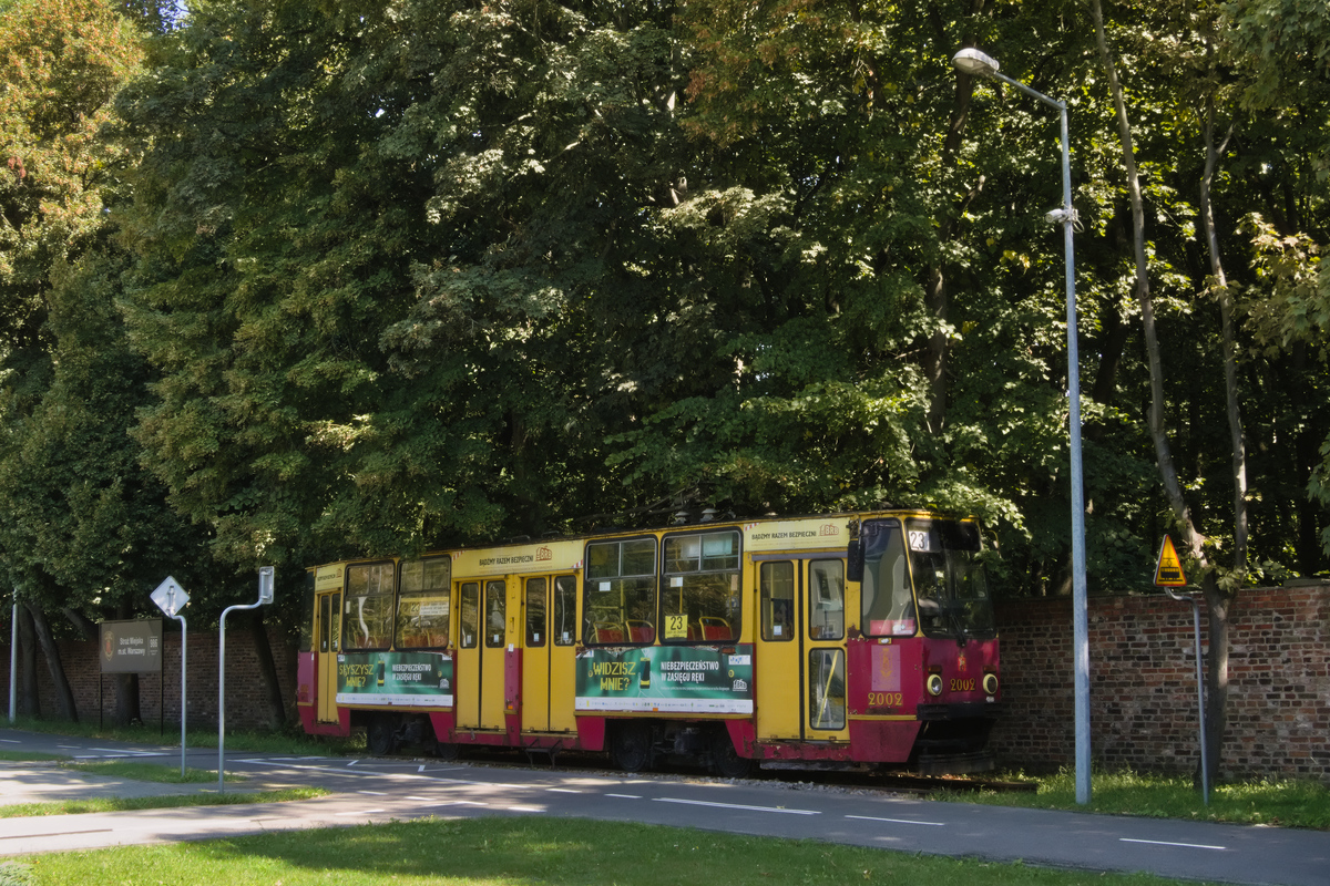 2002
Wagon 105Na nr 2002, ktĂłry od prawie 9 lat stoi na terenie miasteczka ruchu drogowego przy ul. SoĹtyka.

