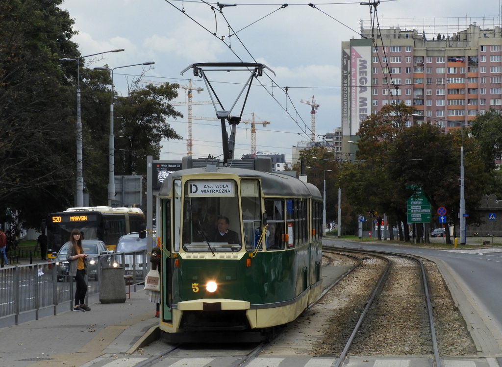 5
W tym roku z okazji DTP zostaĹy uruchomione dwie linie tramwajowe: D (Zajezdnia Wola - Wiatraczna) i O (Zajezdnia Wola - ZETiT).
Słowa kluczowe: DTP2018