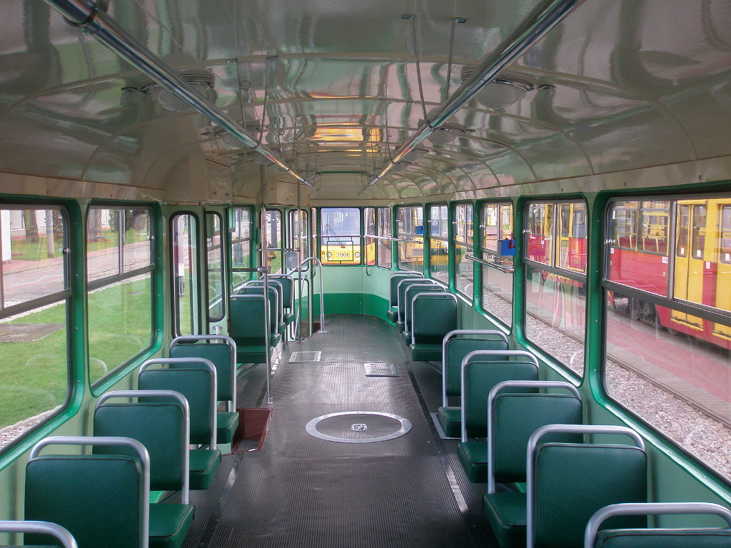 795
WnÄtrze wagonu 795.
Słowa kluczowe: DTP2017 wnÄtrze