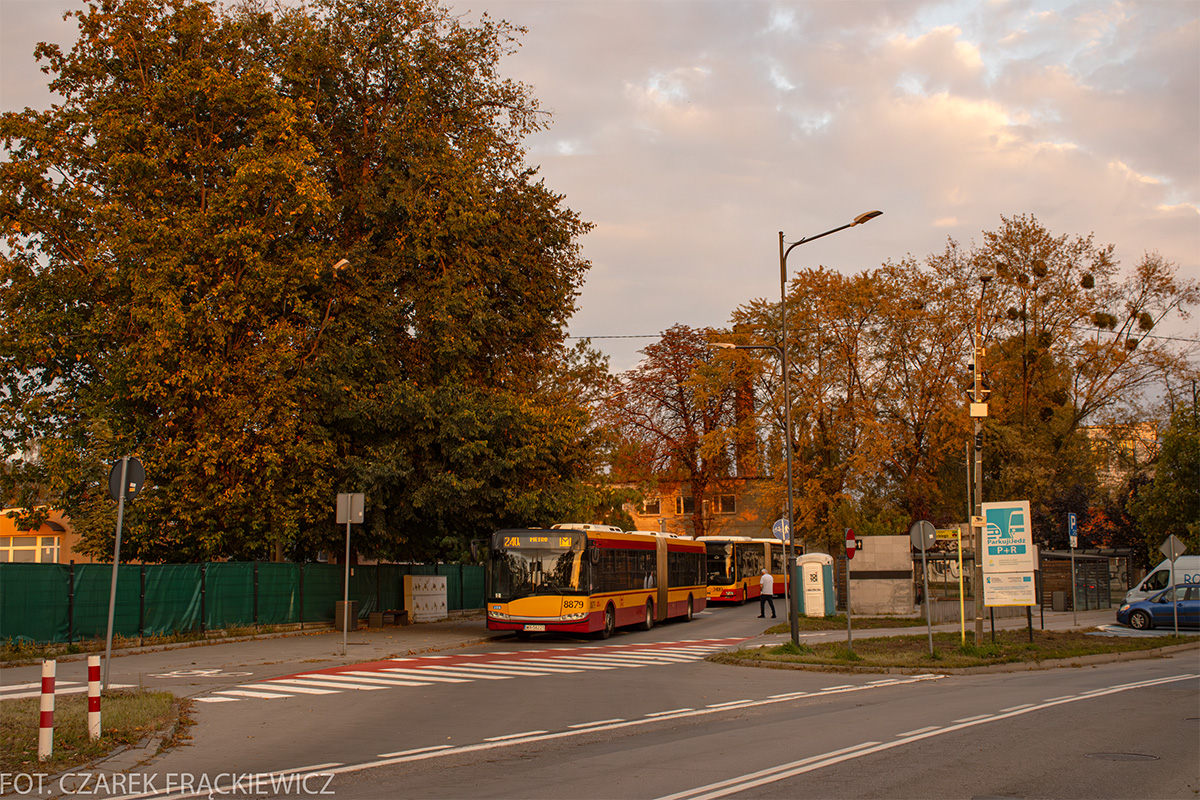 8879
Słowa kluczowe: SU18 8879 240