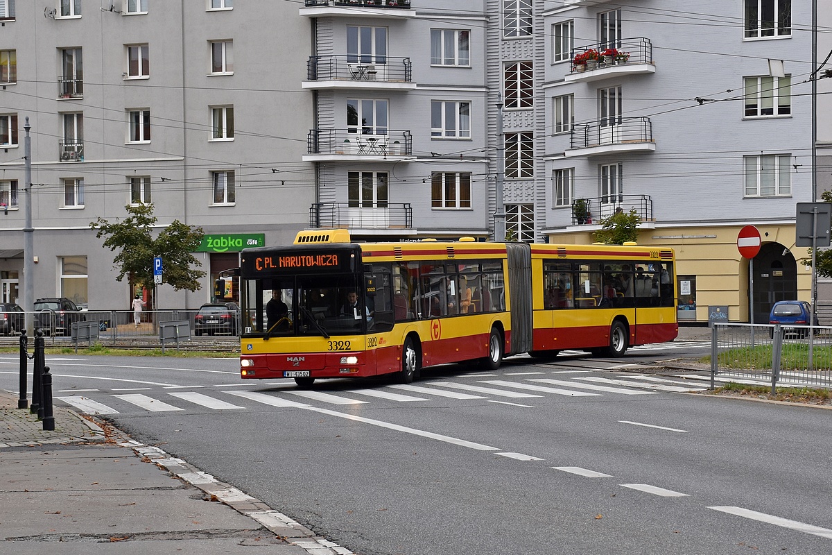 3322
Engieta na linii C podjeĹźdĹźa na przystanek koĹcowy Plac Narutowicza.
