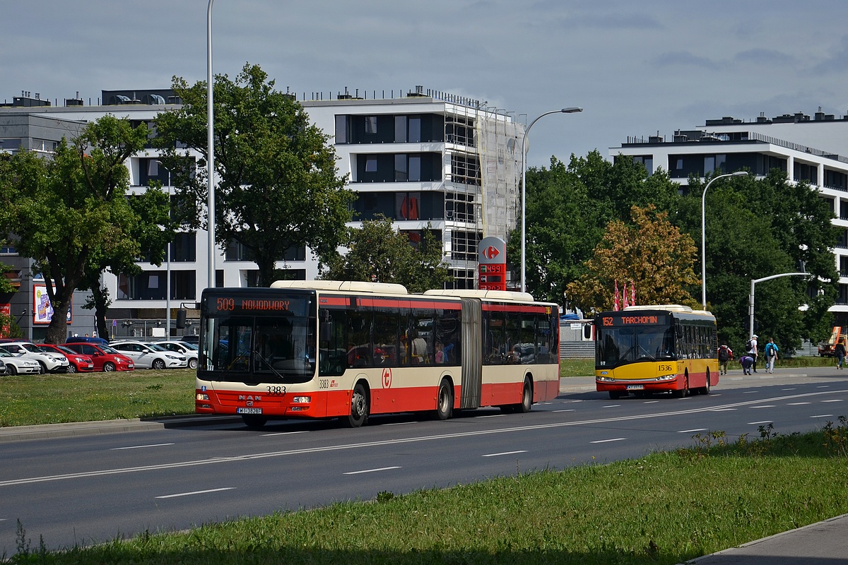 3383
MAN jedzie w obsĹudze... tfu! Jedzie Ĺadny GdaĹszczak, jeszcze nieprzemalowany, pĂłĹşniej bÄdzie mniej lubiany.
