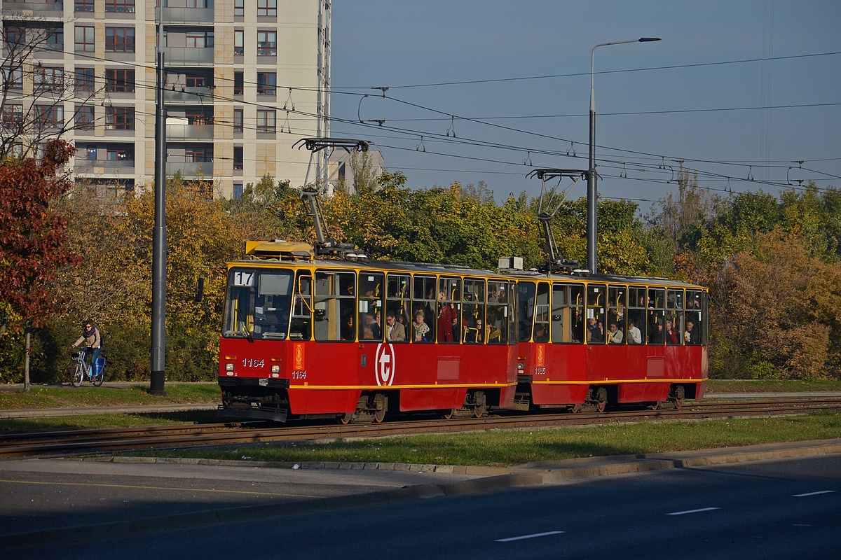 1164+1165
Czerwony skĹad zagoĹciĹ dzisiaj na dodatku linii 17
