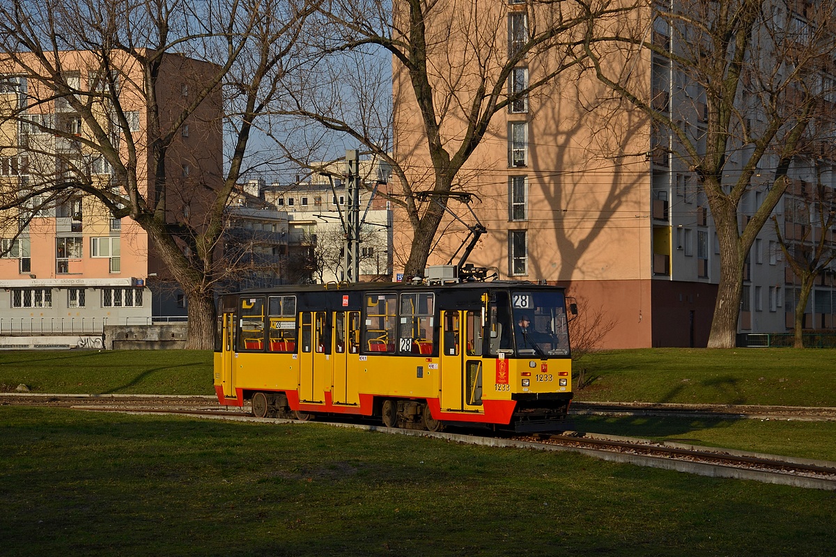 1233
Krajobraz przed budowÄ Trasy ĹwiÄtokrzyskiej
