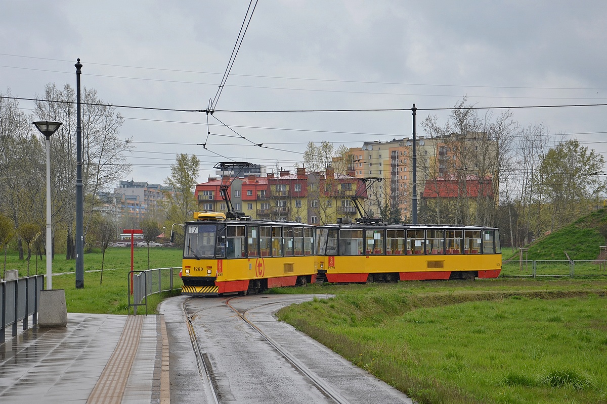 1280+1279
Zabytkowe 105N ponownie na Tarchominie, ale tylko na 2 dni
