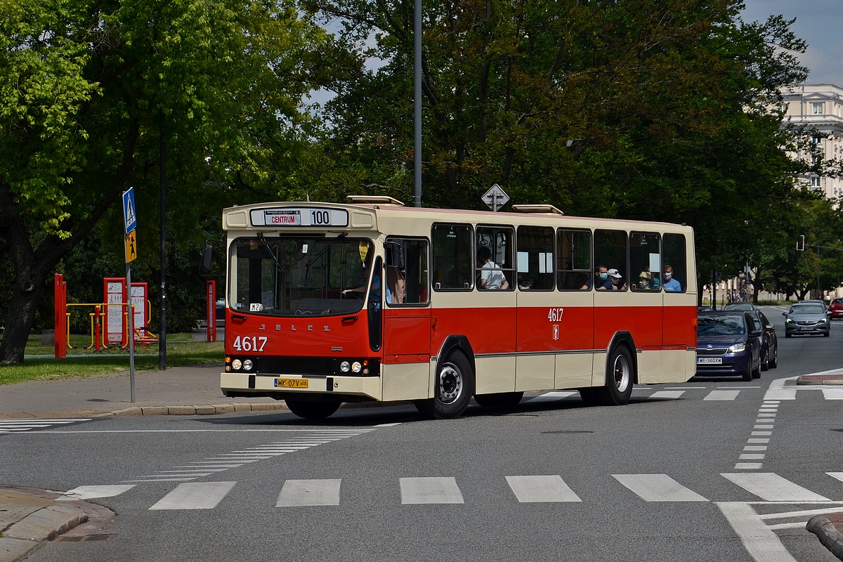 4617
Jelcz skrÄca w ulicÄ KarmelickÄ
Słowa kluczowe: PR110M
