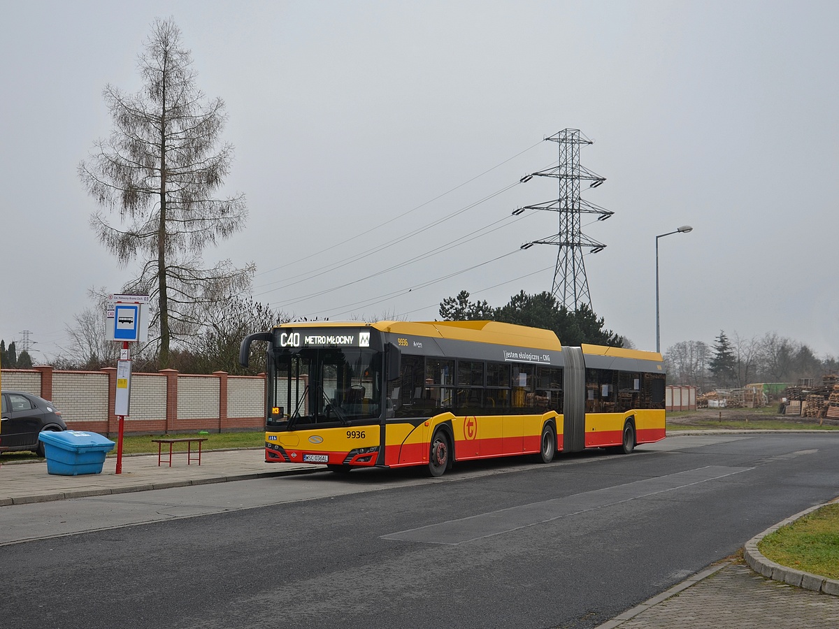 9936
Tradycyjne przedĹwiÄteczne uruchomienie linii C40. Pozdrowienia dla BielaĹski Kierowca.
