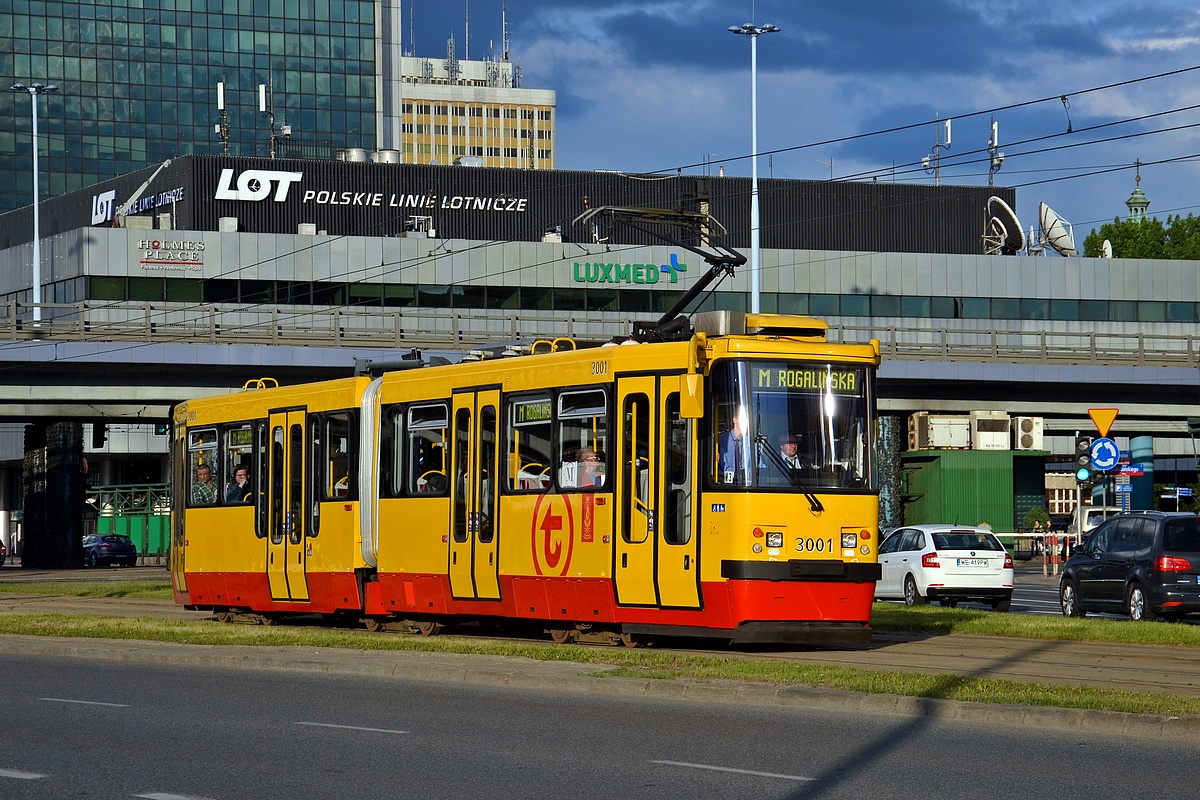3001
Batyskaf zmierza w kierunku zajezdni Wola do kraĹca RogaliĹska.
Słowa kluczowe: NM2018