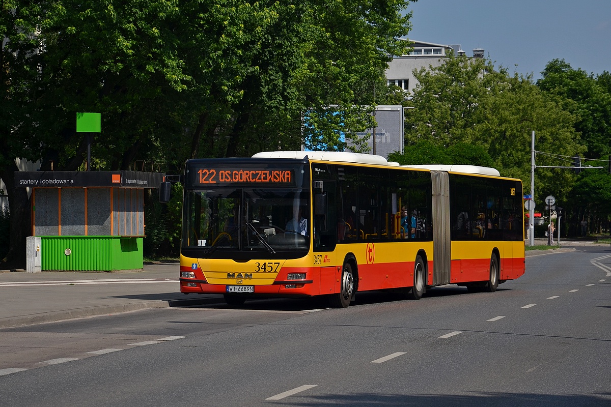 3457
Dzisiaj caĹodzienne brygady linii 122 byĹy obsĹugiwane przez przeguby, a na dodatkach pojawiĹy siÄ Urbino 12 z Mobilisu
