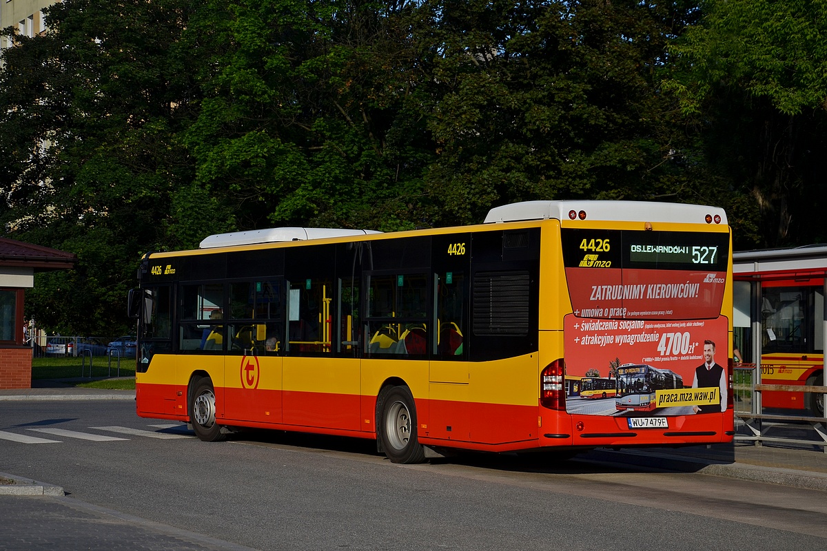 4426
Zmniejszenie metraĹźu na popoĹudniowym dodatku 013/527 z uwagi na uruchomienie linii zastÄpczej za metro. 
Słowa kluczowe: DziwadĹo