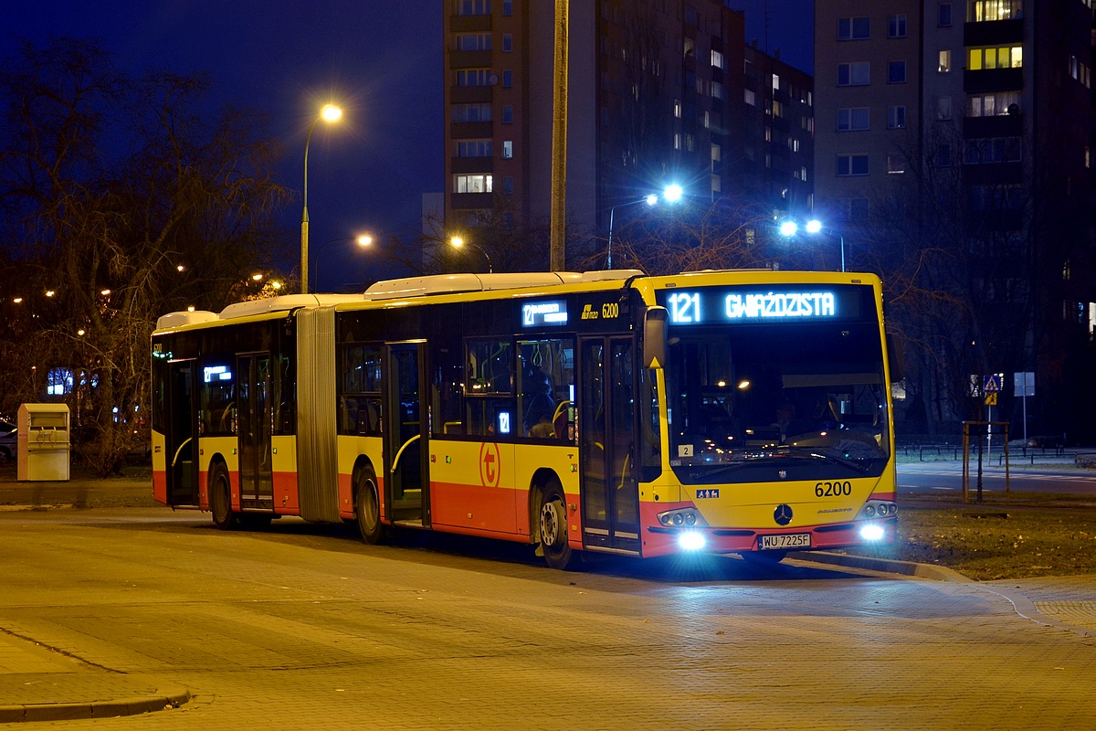 6200
Dzisiejsza ciekawostka, czyli przegubowy Mercedes na caĹodziennym 121
Słowa kluczowe: DziwadĹo