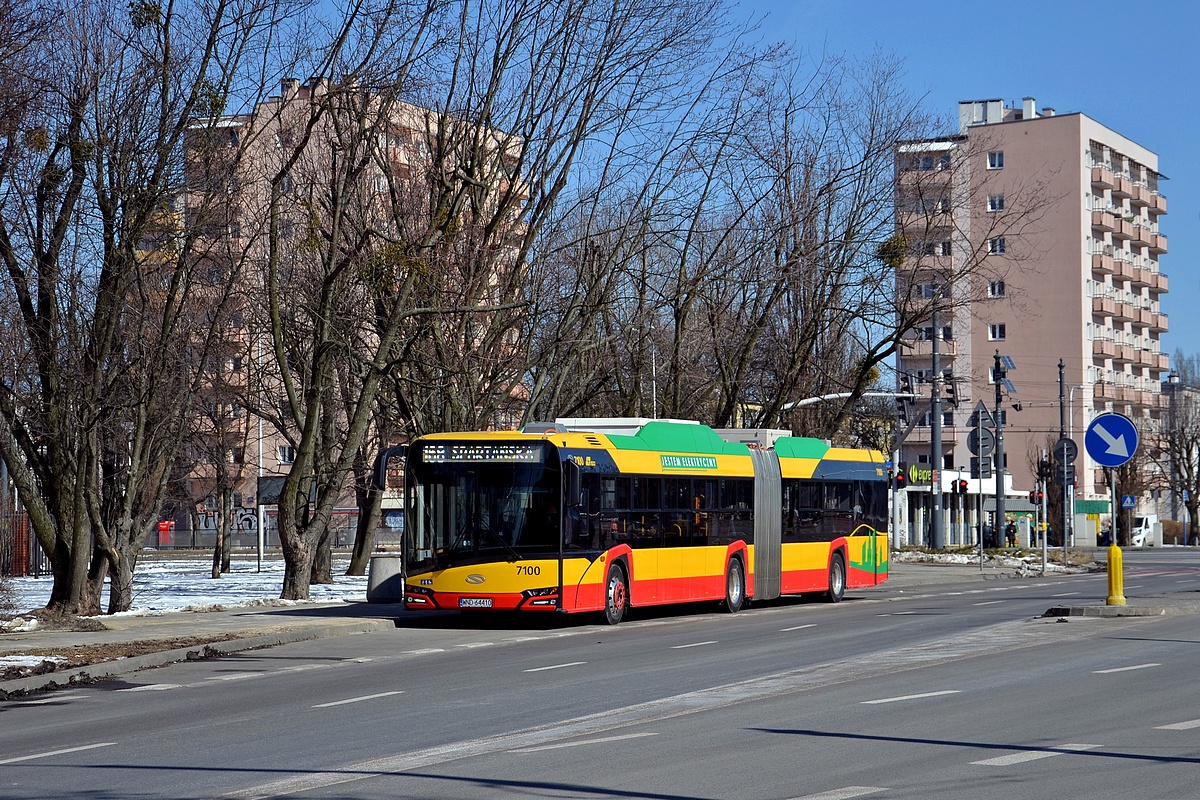 7100
Jako promocja na 168
Słowa kluczowe: DziwadĹo
