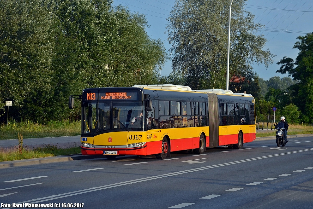 8367
Nocka za dnia w peĹnym sĹoĹcu.
