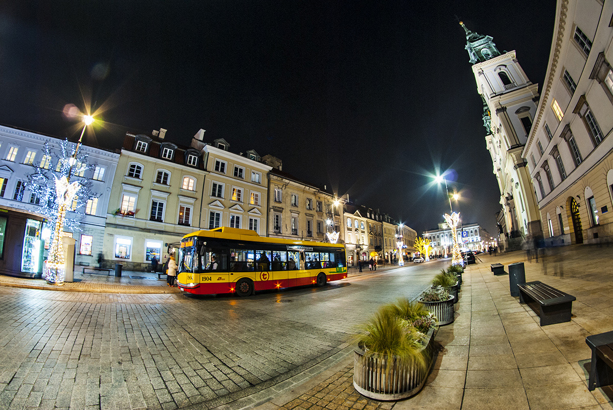 1904
Słowa kluczowe: Iluminacja Fisheye Architektura