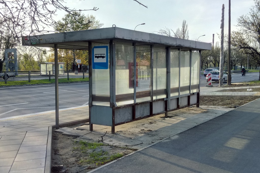 BudziĹskiej-Tylickiej 02
Przystanek BudziĹskiej-Tylickiej 02 - prawdopodobnie niedĹugo zniknÄ ostanie wiaty typu Ĺ.
