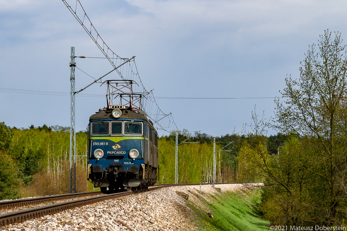 ET41-061
Luzem w stronÄ Radzymina.
