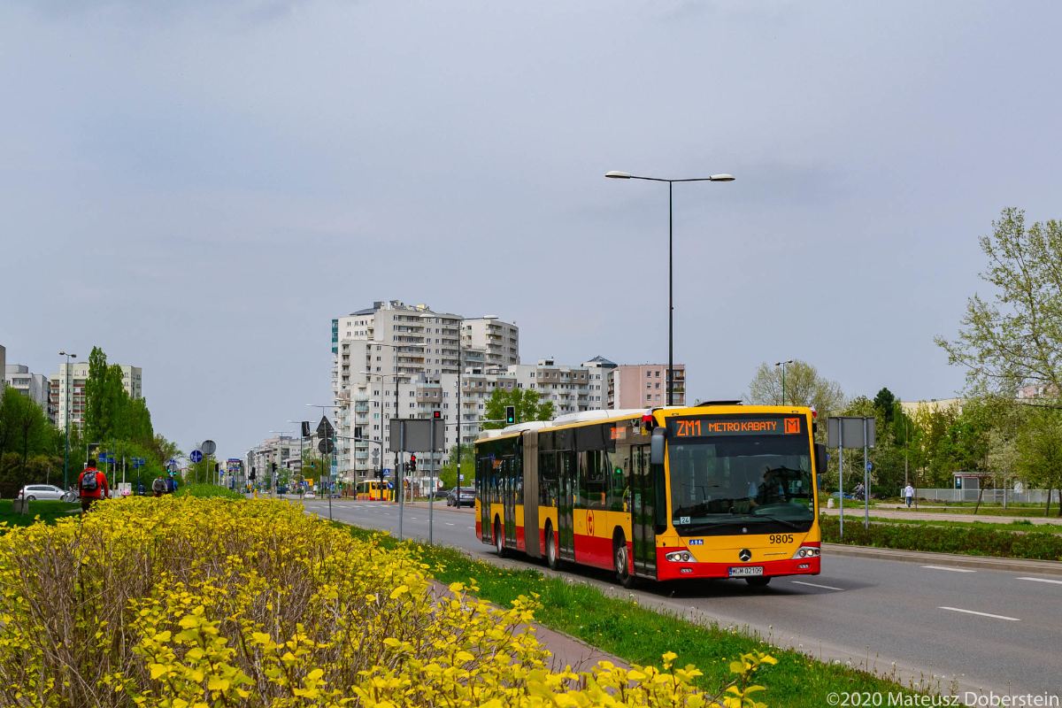 9805
MajĂłwkowe za metro
Słowa kluczowe: ZaMetro