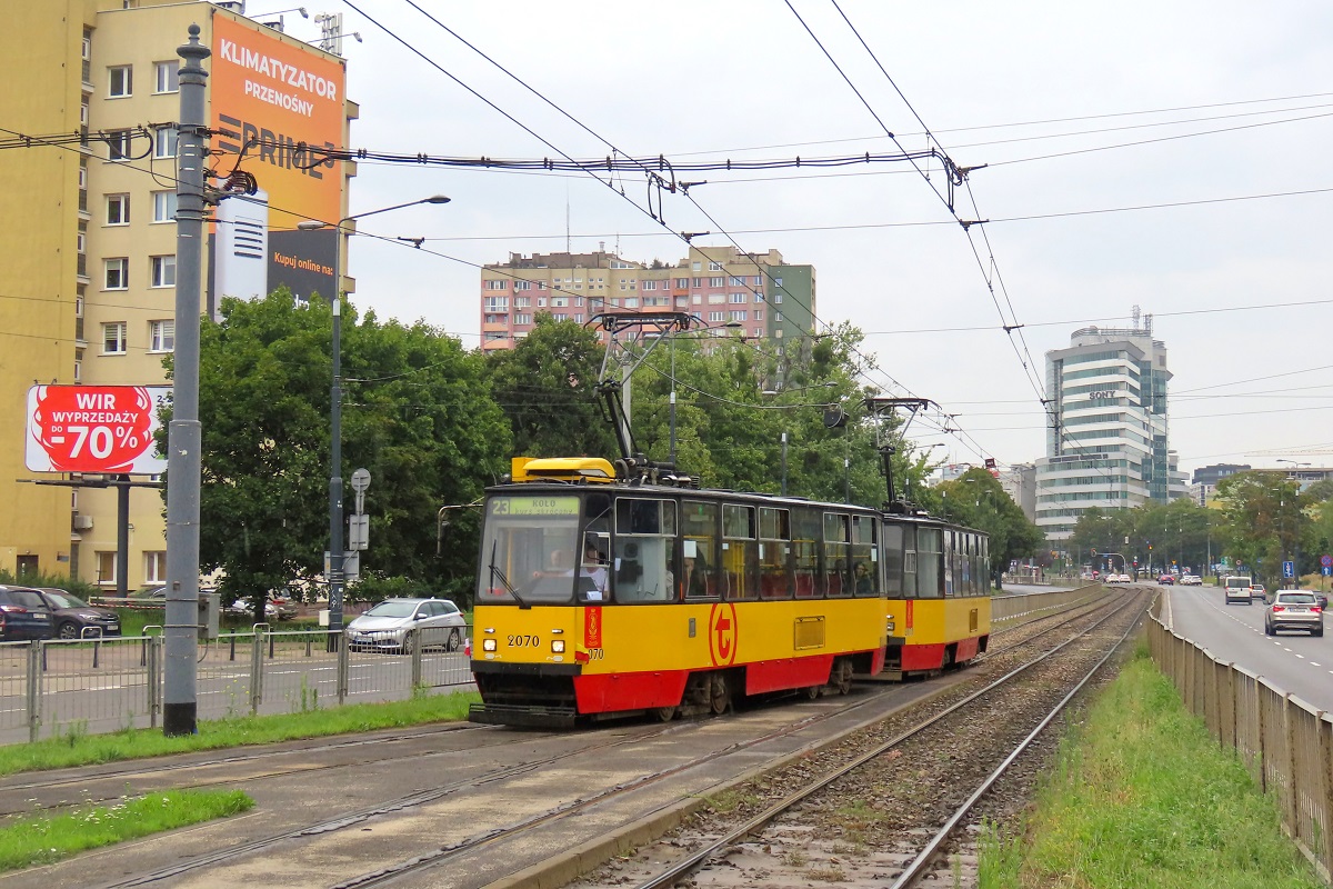 2070+2071
StopiÄtki jadÄ jako kurs linii numer 23: Czynszowa (12:23)-KoĹo (12:54). 

