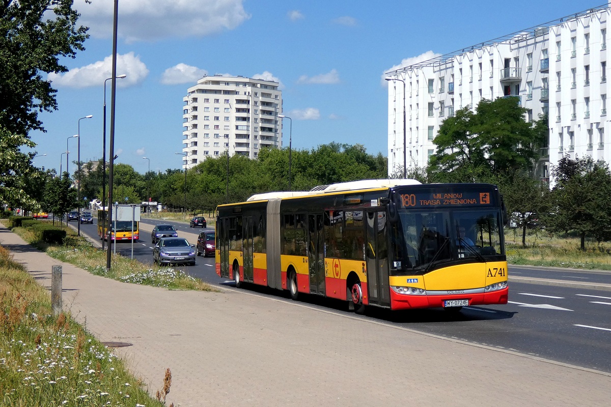 A741
Solaris jedzie w obsĹudze kursu linii numer 180 w relacji ChomiczĂłwka (11:40)-WilanĂłw (12:43). 
Słowa kluczowe: MOBSU18