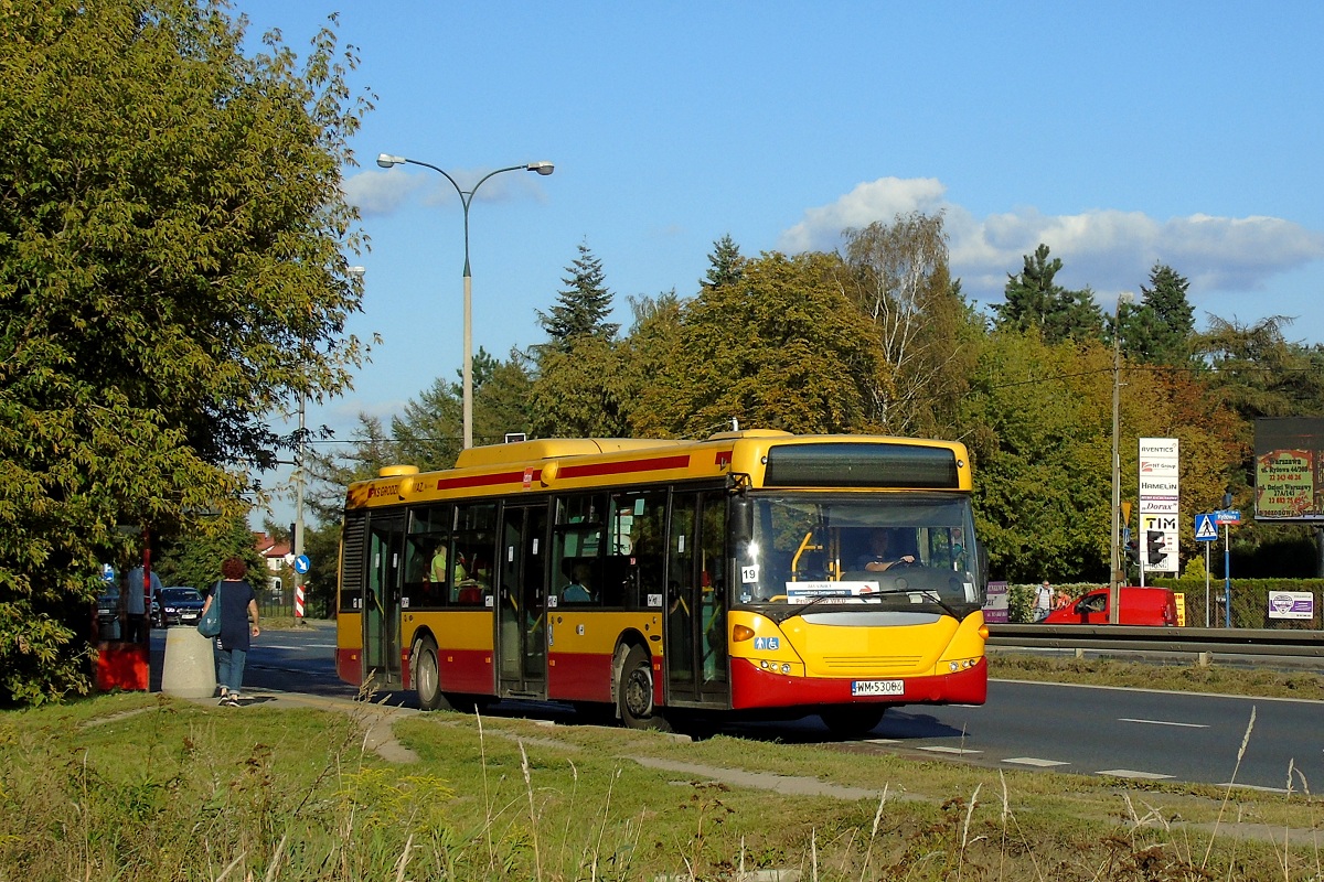 70234
Scania wyruszyĹa z przystanku "Ĺťywiecka 02" jadÄc w obsĹudze kursu "1049" linii zastÄpczej WKD Z1 w relacji Warszawa Dworzec Centralny (17:00)-PruszkĂłw WKD (17:45). 
Słowa kluczowe: zawkd