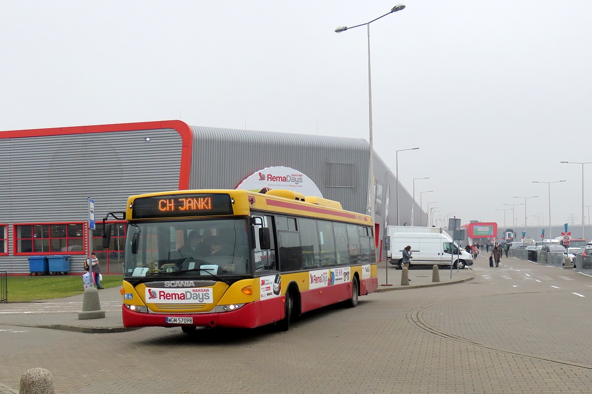 80261
Scania w trakcie przerwy w wykonywaniu kursĂłw na linii specjalnej uruchomionej z okazji targĂłw âREMADAYSâ stoi na terenie PTAK WARSAW EXPO. 
Niestety jedyny wĂłz z zajezdni pruszkowskiej jaki byĹ wystawiony do obsĹugi linii specjalnych nie miaĹ ich wgranych zaĹ na wyĹwietlaczach znajdowaĹy nikomu nic nie mĂłwiÄce napisy "CH Janki" lub "PowstaĹcĂłw". 
