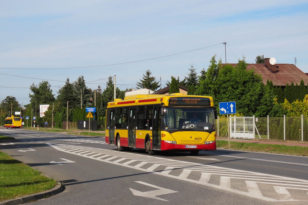 80275
Scania jedzie jako kurs linii numer 22 â SiestrzeĹ Grodziska (14:15)-MakĂłwka Lukrecji (15:05). W tle widoczna jest Scania CN270UB 4x2 EB #80297 jadÄca jako kurs linii numer 22 â MakĂłwka Lukrecji (14:35)-SiestrzeĹ Grodziska (15:25). 
