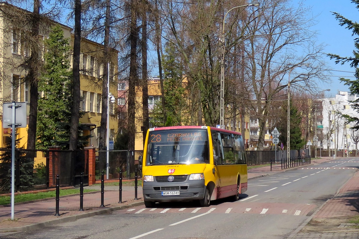 70012
ProCity jedzie jako kurs linii numer 28 â Grodzisk Maz. Dw. PKP (12:05)-MakĂłwka SkrzyĹźowanie (12:25)-Grodzisk Maz. Dw. PKP (12:57)-MilanĂłwek Mifam/Tesco (13:08)-Grodzisk Maz. Dw. PKP (13:18). 
