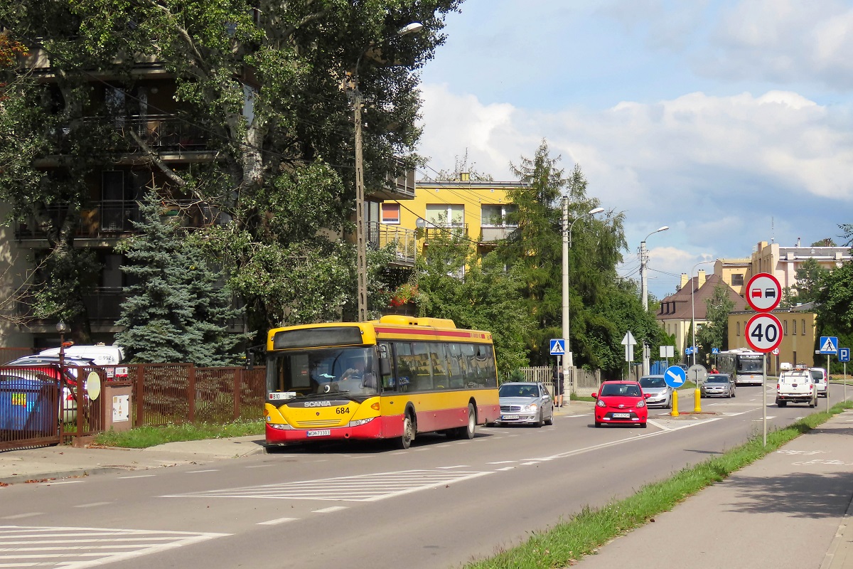 80301 (ex. 49684)
Scania stoi na przystanku âPruszkĂłw Elektrownia 02â jako kurs linii numer B10 â Moszna Park Logistyczny (12:59)-PruszkĂłw Elektrownia (13:27)-Moszna Park Logistyczny (13:46). W tle widoczny jest MA3 203088 #20114 jadÄcy jako kurs linii numer 4 â WKD PruszkĂłw (13:20)-PruszkĂłw Os. Staszica (13:48). 
