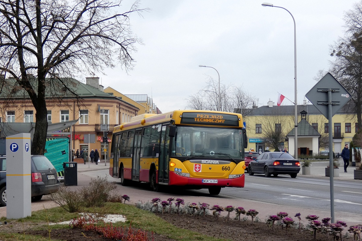 80262
Scania (dawna 49660 i A562) stoi na przystanku âGrodzisk KoĹciĂłĹ 01â oczekujÄc na zatrudnienie.
