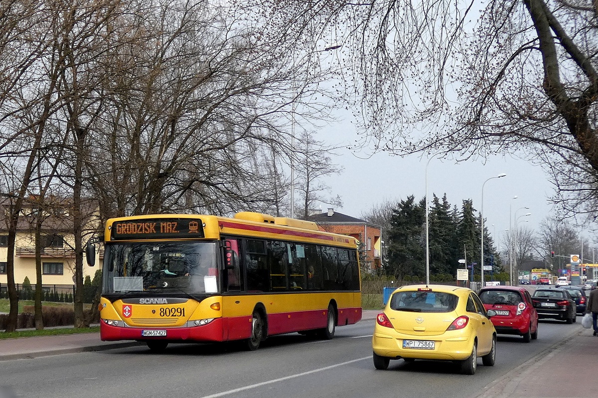 80291
Scania jedzie w obsĹudze opĂłĹşnionego o ok. 10 minut kursu â4918â linii podmiejskiej w relacji Janki Auchan (12:59)-Grodzisk Maz. KiliĹskiego/Sienkiewicza (13:37). 
