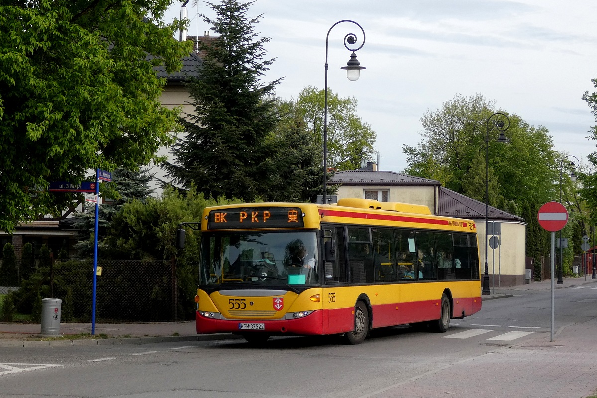 80255 (ex. A555)
Scania jedzie w obsĹudze opĂłĹşnionego o ok. 10 minut kursu â5458â linii BK w relacji Grodzisk Maz. Dw. PKP (16:50)-Grodzisk Maz. Dw. PKP (17:09) p. Grodzisk Maz. Os. Teligi (17:00). 
