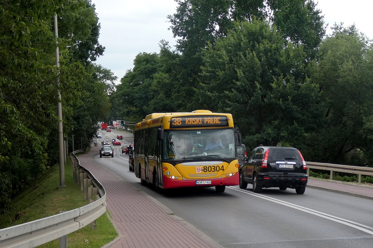 80304
Scania (ex. A604, 49681) jedzie w obsĹudze kursu â5512â linii 3B w relacji Grodzisk Maz. Dw. PKP (14:10)-Kaski PaĹac (15:06). 
Słowa kluczowe: DziwadĹo