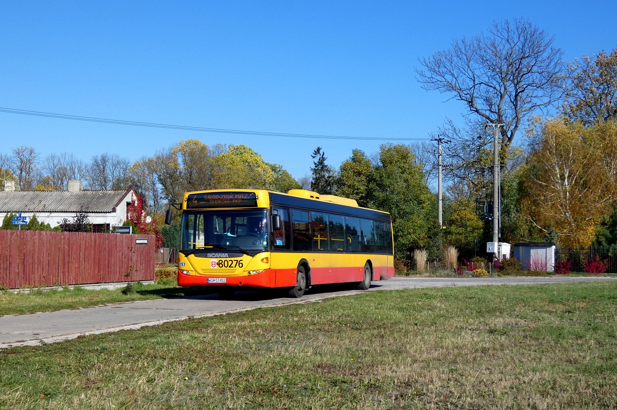 80276
Scania stoi na pÄtli (ktĂłra tylko z nazwy jest pÄtlÄ) po wykonaniu kursu â5091â linii numer 4 w relacji Izdebno PÄtla (12:00)-Radonie PÄtla (12:45). NastÄpnie wykona kurs â5076â linii numer 4 w relacji Radonie PÄtla (12:50)-Grodzisk Maz. Dw. PKP (13:05). Pozdrowienia dla Kierowcy! 
Słowa kluczowe: DziwadĹo