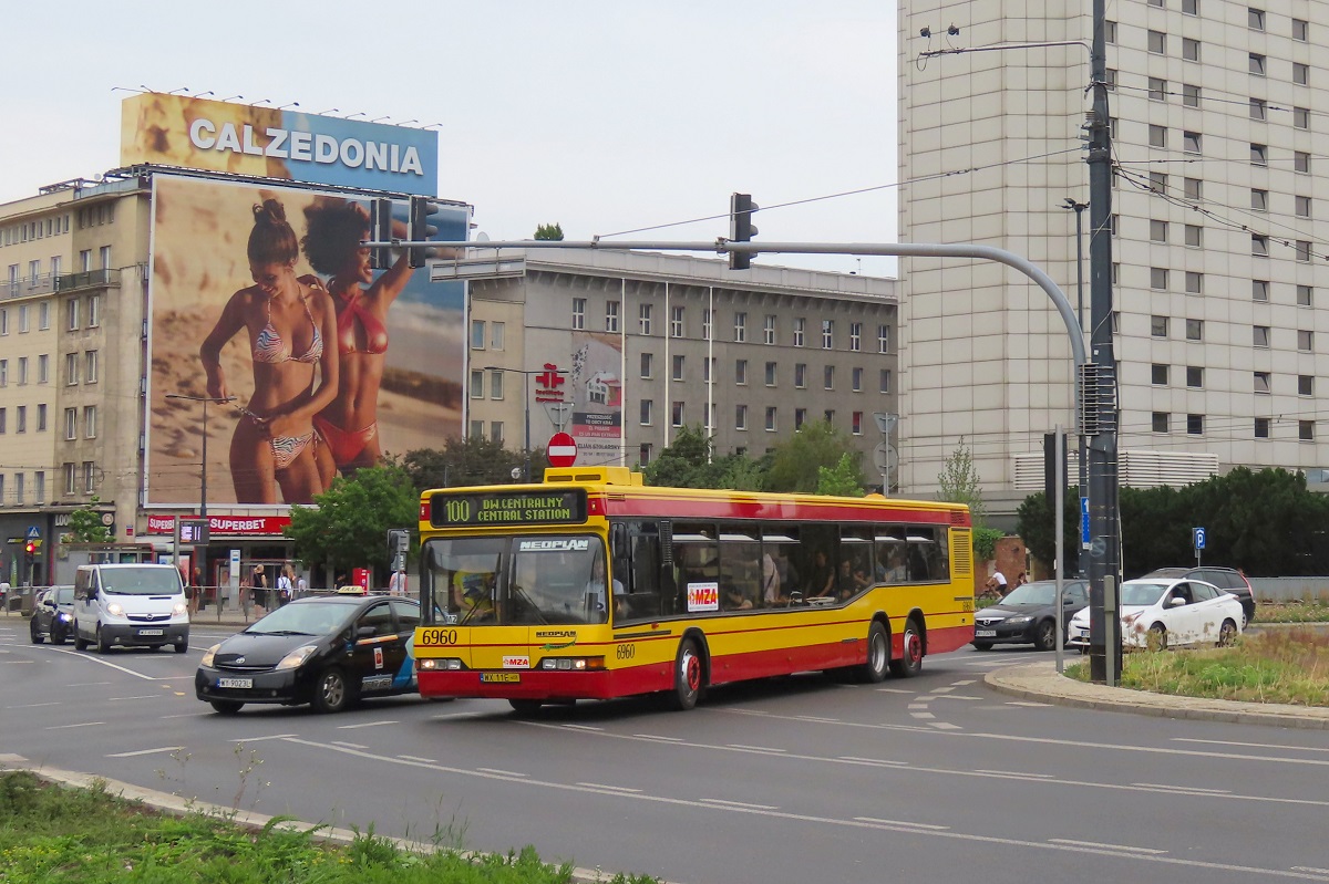 6960
Neoplan jedzie jako kurs linii numer 100: Dw. Centralny (12:40)-Dw. WileĹski (13:13)-Dw. Centralny (13:45).
Słowa kluczowe: N4020 WLT2023