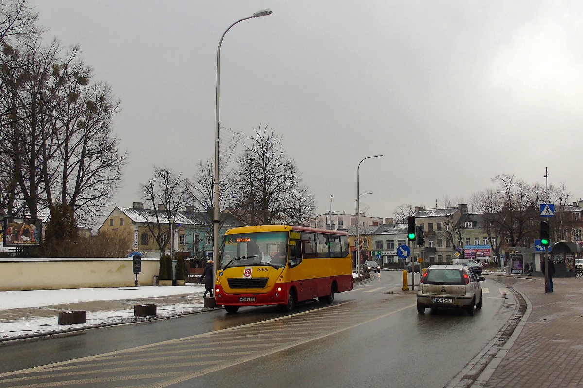 70106
Solina jedzie z zajezdni PKS Grodzisk na grodziski dworzec PKP gdzie zacznie obsĹugÄ kursu "5173" linii numer 2 - Grodzisk Maz. Dw. PKP (13:15)-KuklĂłwka (13:35).
