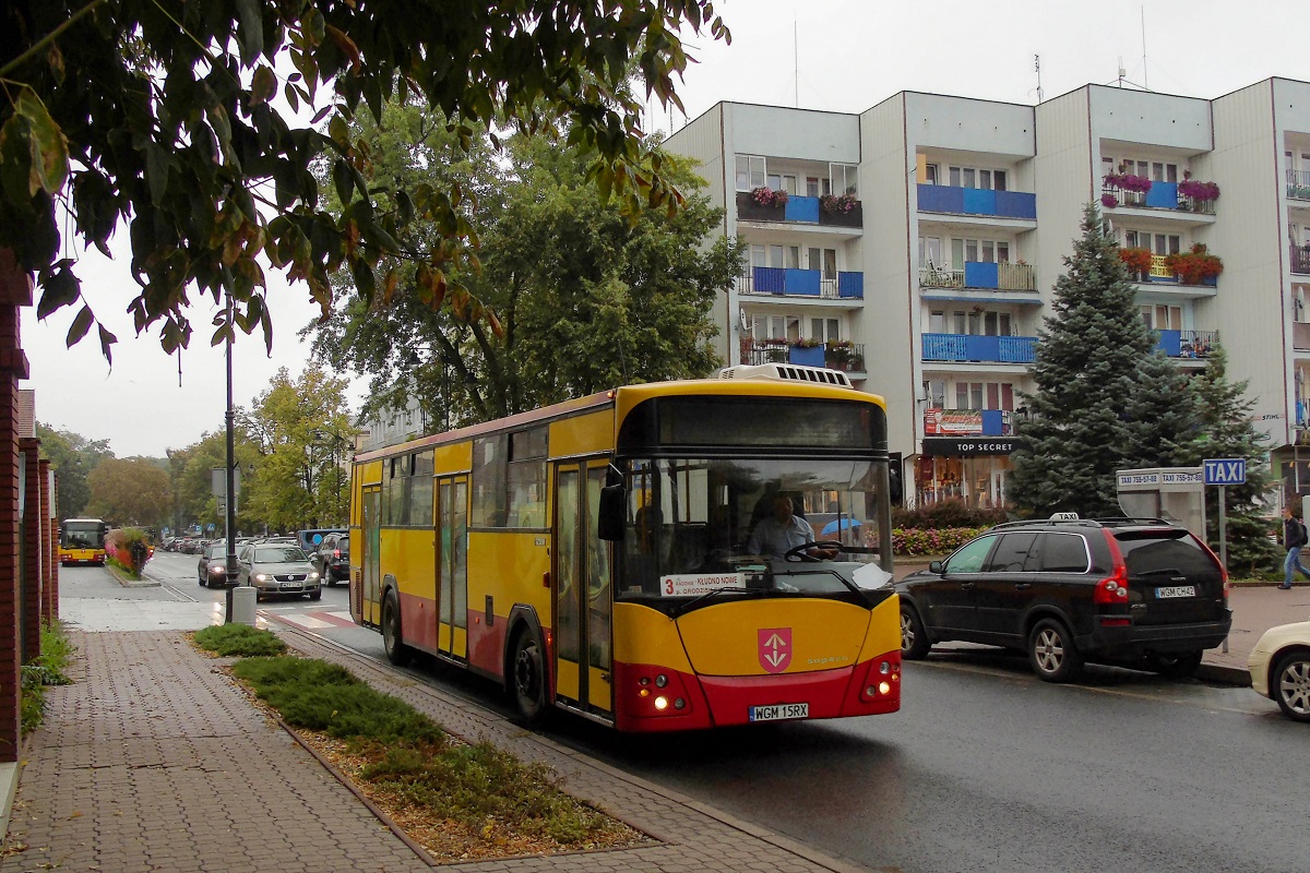 40131
Jelcz jedzie jako kurs "5524" linii numer 3 - SzczÄsne Cmentarz Nowy (15:11)-Karolina (16:36). W tle w zatoce autobusowej stoi SAM A21 #30029 w oczekiwaniu na wykonanie kursu "5563" linii numer 3 - Grodzisk Maz. Dw. PKP (16:25)-Karolina (17:08). 
Słowa kluczowe: DziwadĹo