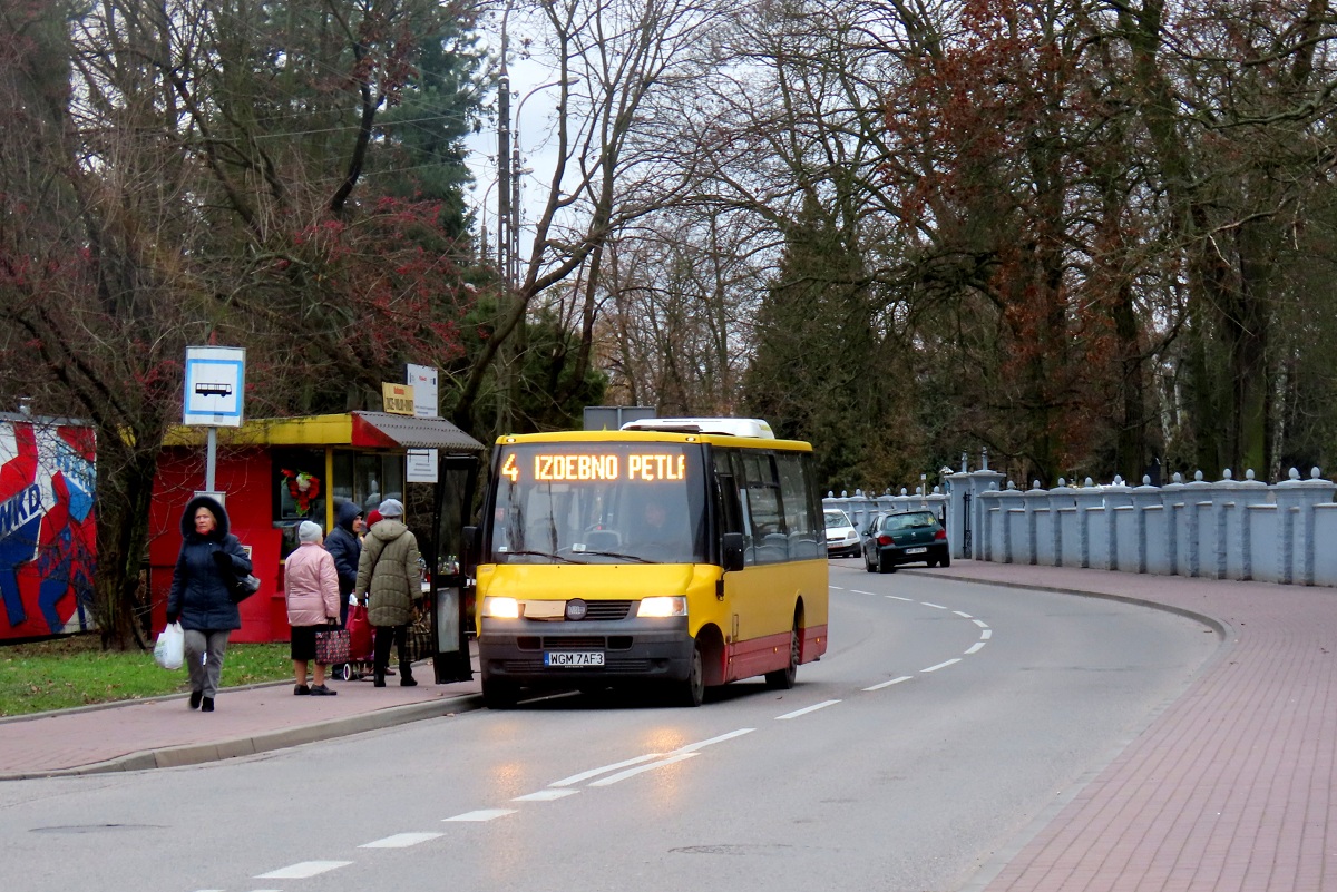 40007
ProCity stoi na przystanku âGrodzisk RadoĹska Cmentarz 01â wykonujÄc kurs â5076â linii numer 4 w relacji SzczÄsne Cmentarz Nowy (13:50)-Izdebno PÄtla (14:28). 

