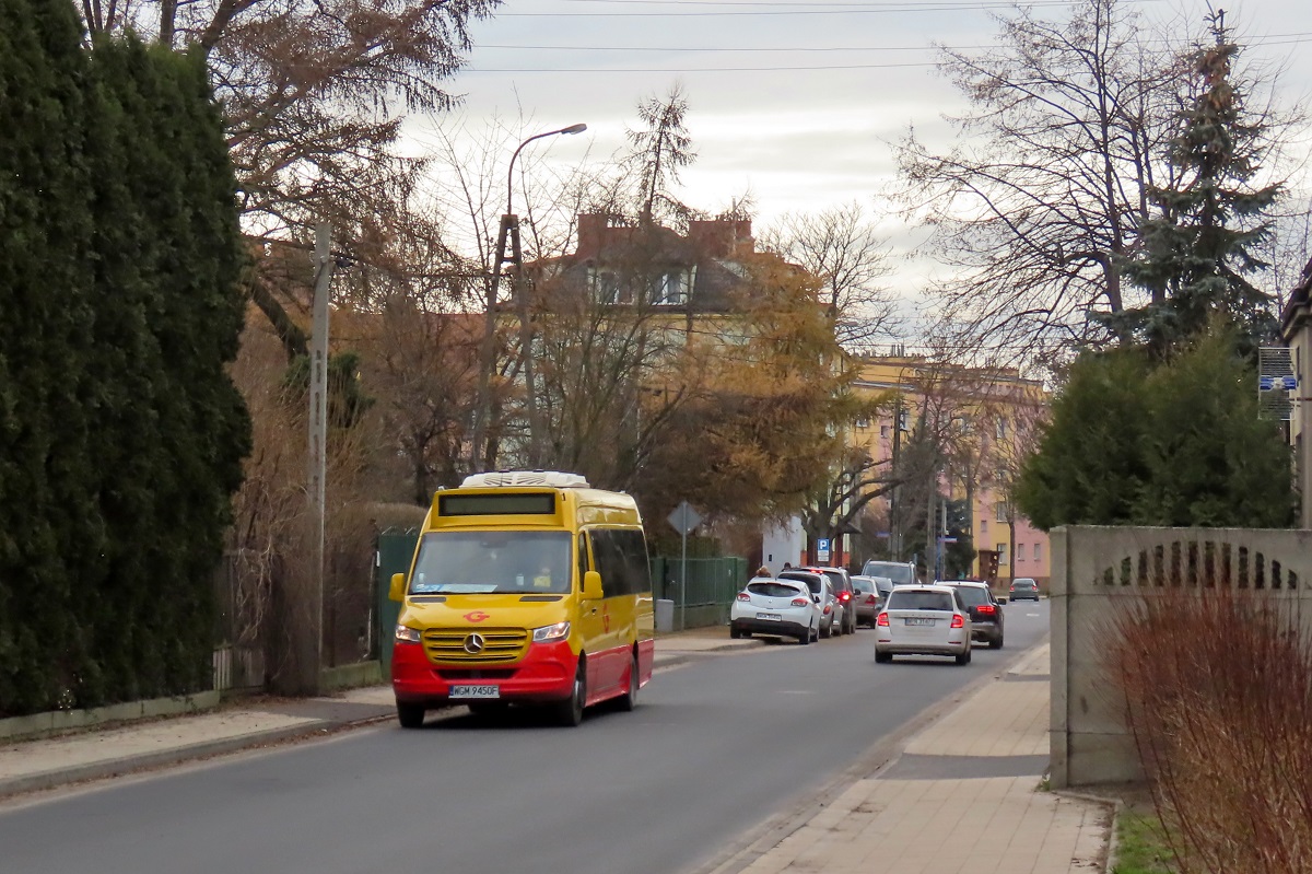 22028
Sprinter jedzie jako kurs â405â linii numer 23 â Urszulin PÄtla (14:00)-Grodzisk Maz. Dw. PKP (14:36). 
Od 1 stycznia 2023 r. obsĹugÄ tej linii przejÄĹ PKS Tarnobrzeg (jako podwykonawca PKS Grodzisk). 
