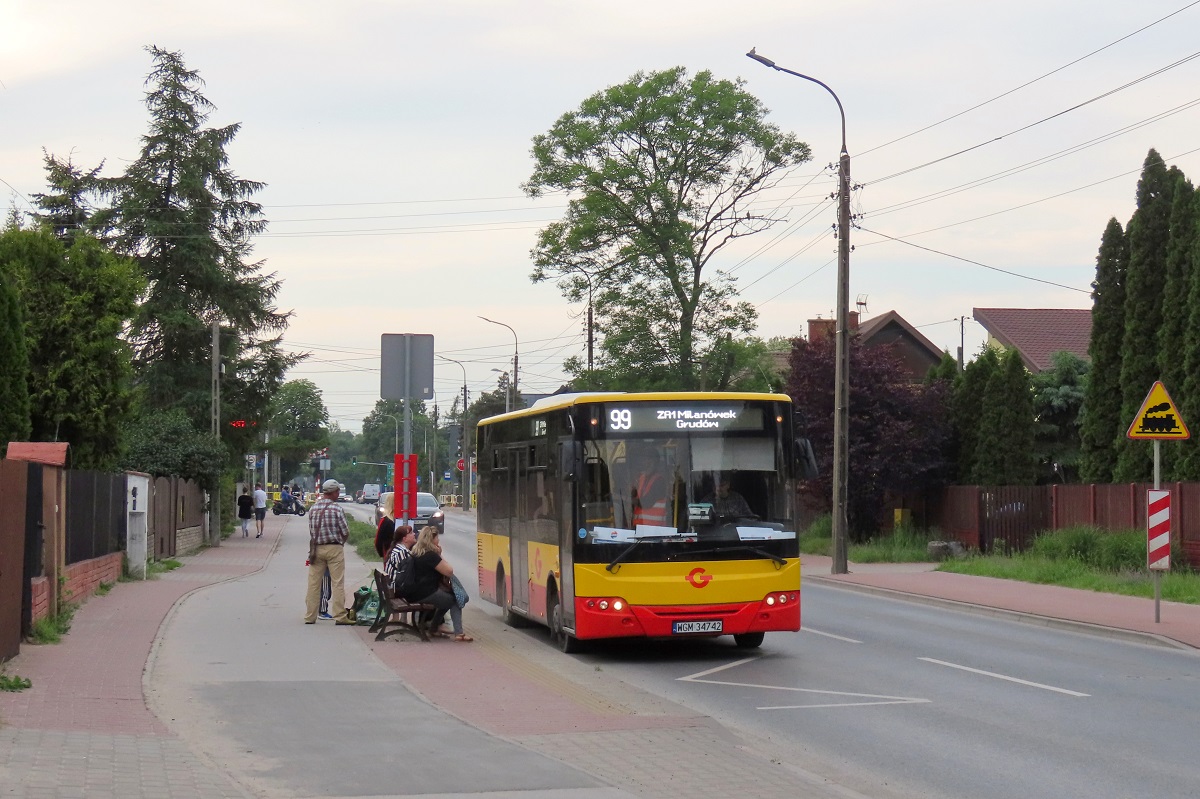 22031
ZAZ stoi na przystanku âGrodzisk Maz. NadarzyĹska WKD 02â jako kurs â5122â linii ZKA WKD ZA1 â Grodzisk Mazowiecki RadoĹska (18:35)-Podkowa LeĹna GĹĂłwna (19:00). Pozdrowienia dla zaĹogi autobusu! 
Słowa kluczowe: ZaWKD